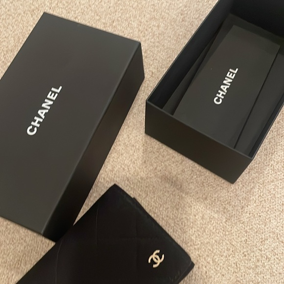 Chanel sunglasses case - unused in box - Picture 6 of 6